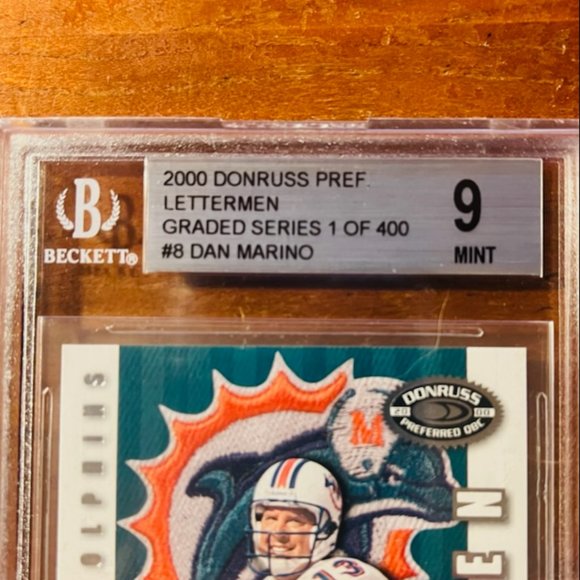 Vintage Dan Marino Miami Dolphins Professionally Graded Football Card - Picture 2 of 3